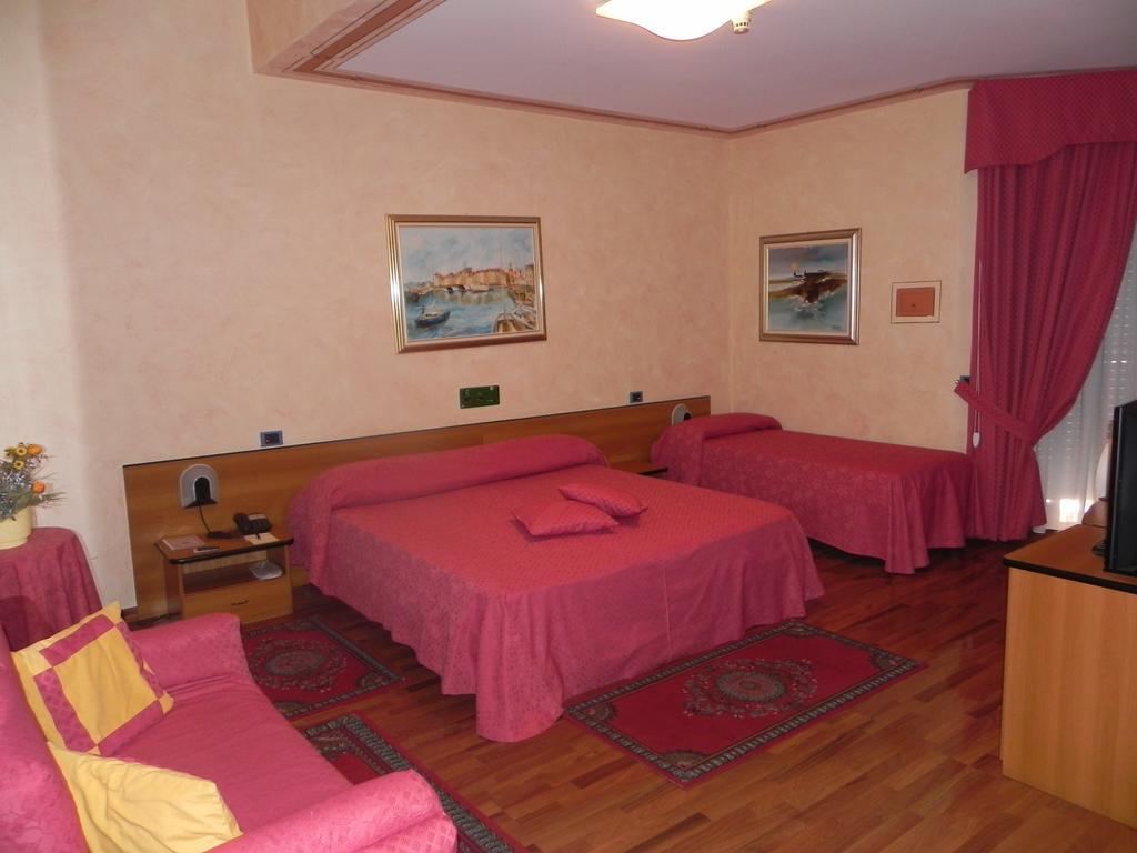 Hotel La Ruota Pianfei Δωμάτιο φωτογραφία