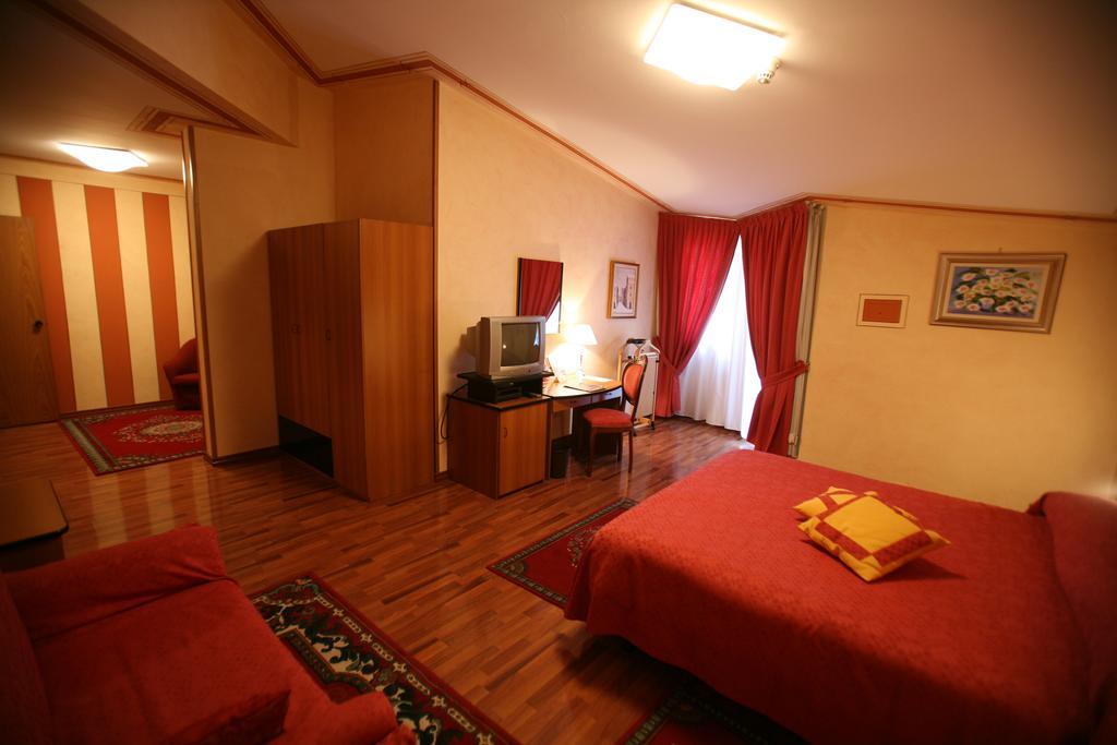 Hotel La Ruota Pianfei Δωμάτιο φωτογραφία